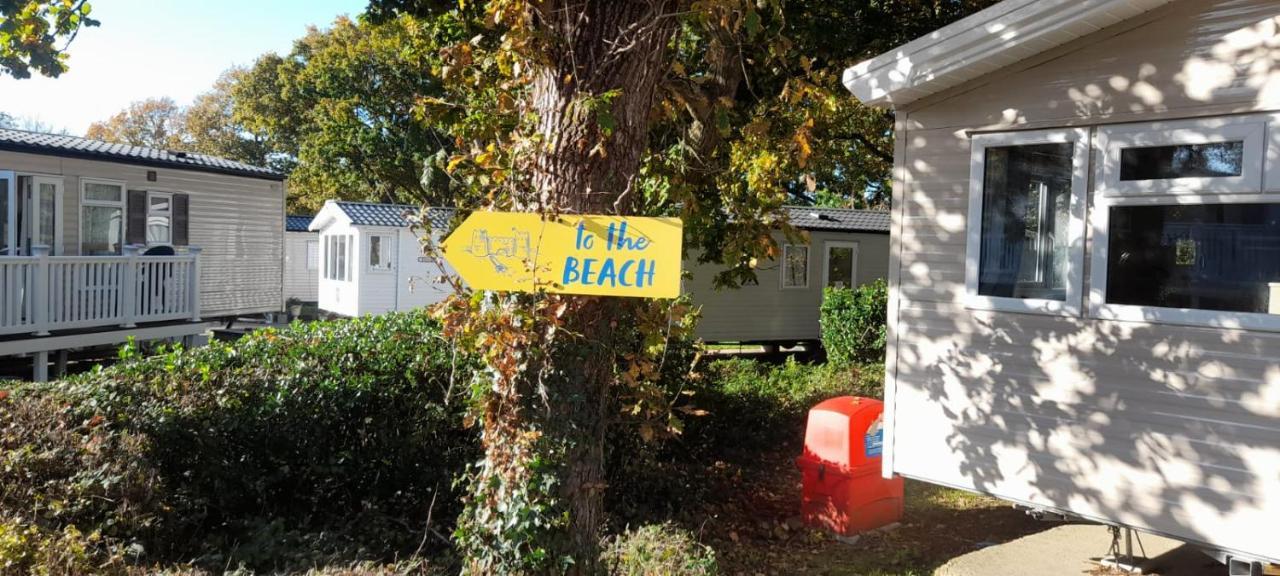 Family Breaks At Rockley Park With Prosecco And A Box Of Chocolates On Arrival Villa Poole Eksteriør billede