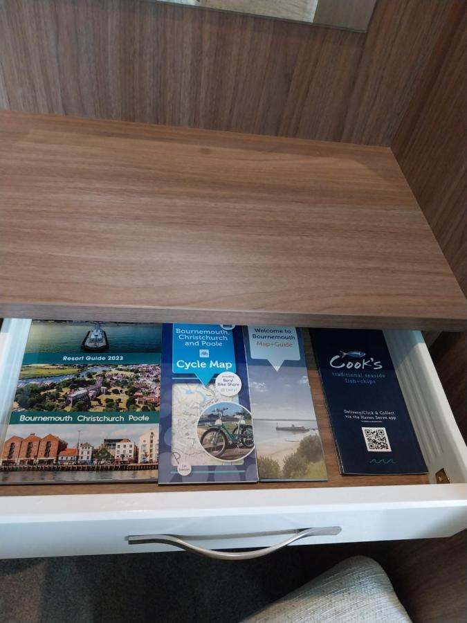 Family Breaks At Rockley Park With Prosecco And A Box Of Chocolates On Arrival Villa Poole Eksteriør billede