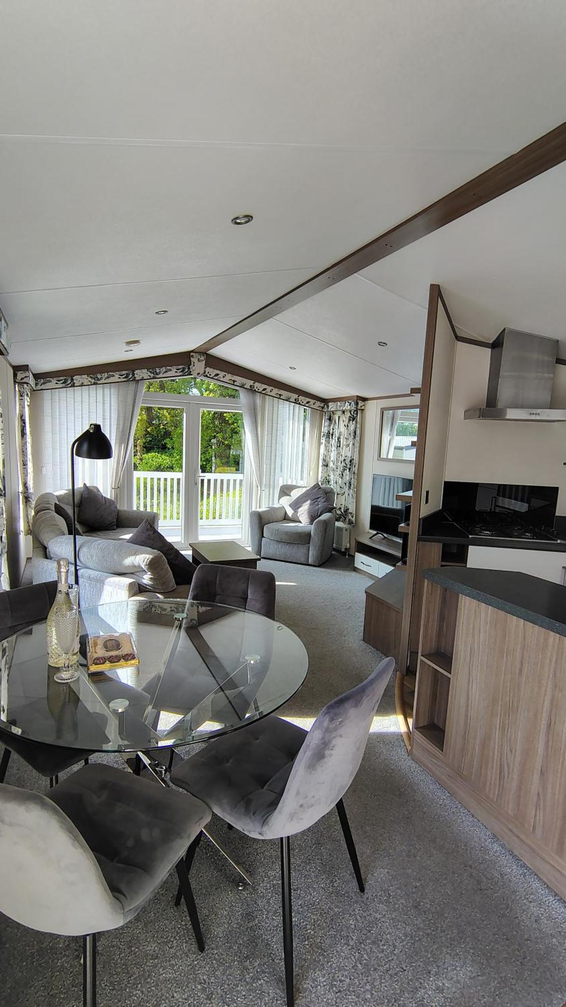Family Breaks At Rockley Park With Prosecco And A Box Of Chocolates On Arrival Villa Poole Eksteriør billede